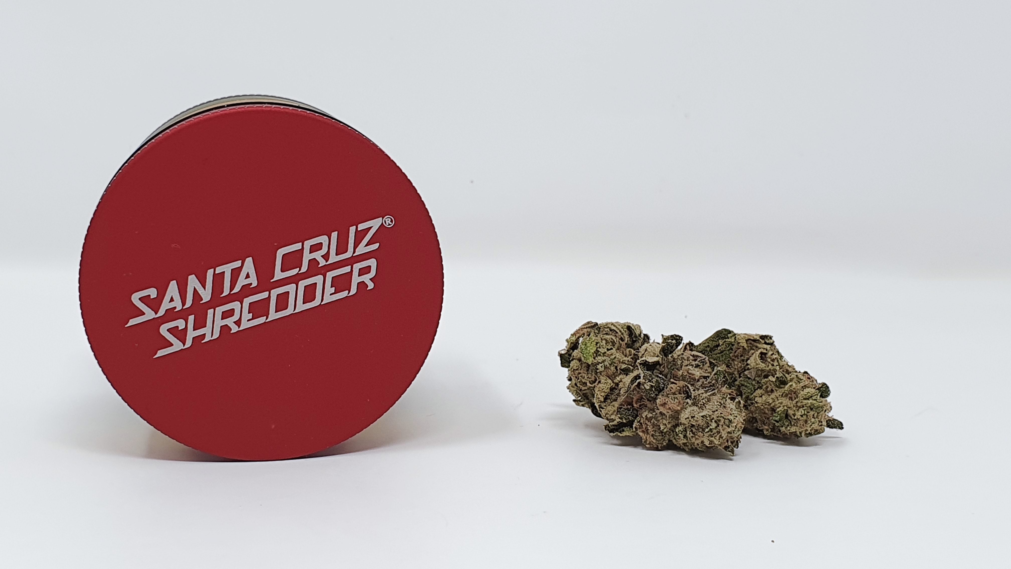 Archive image 7 for Enzo Cannabis Strain Review & Information