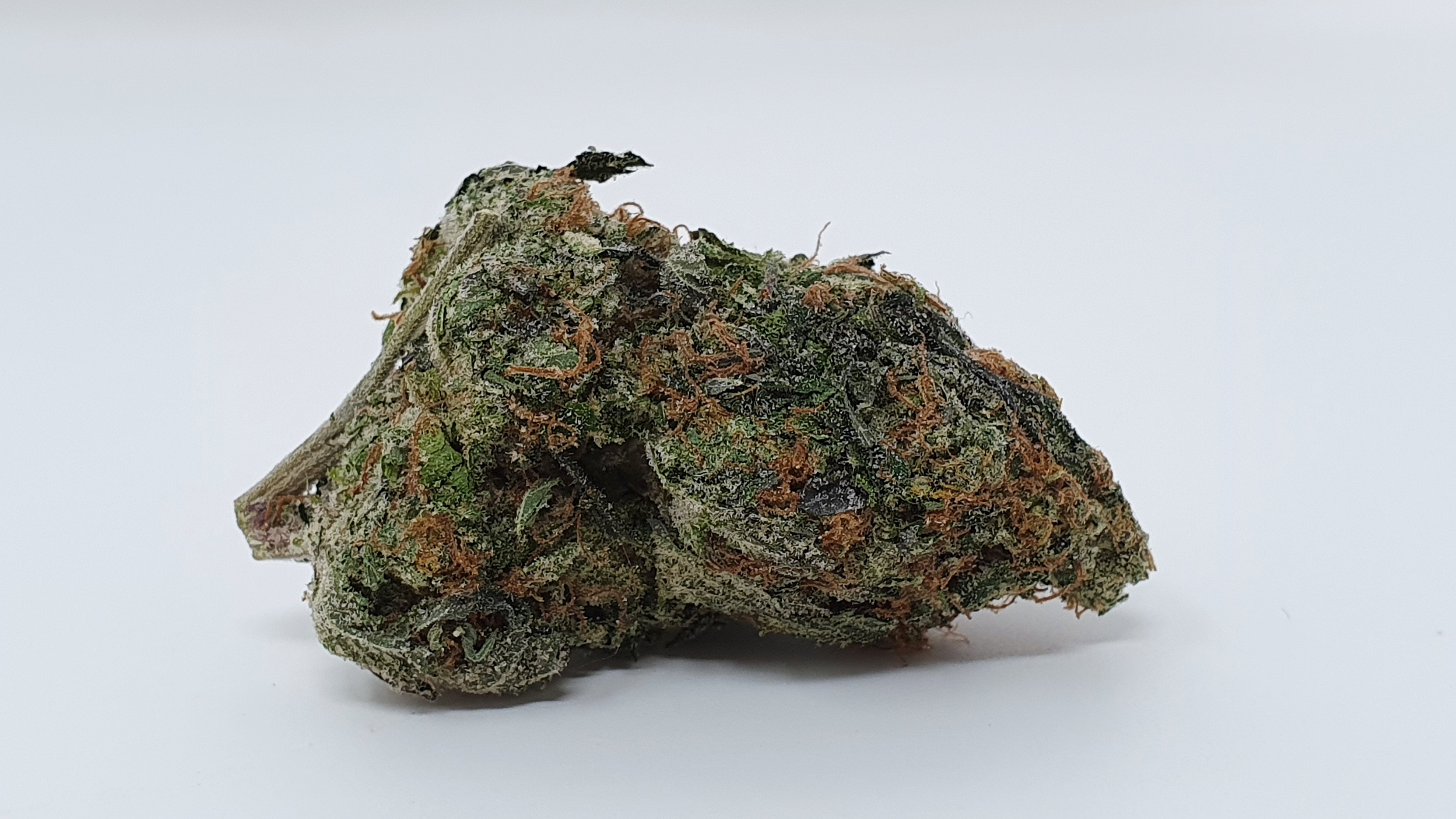 Archive image 7 for Kosherberriez Cannabis Strain Review & Information