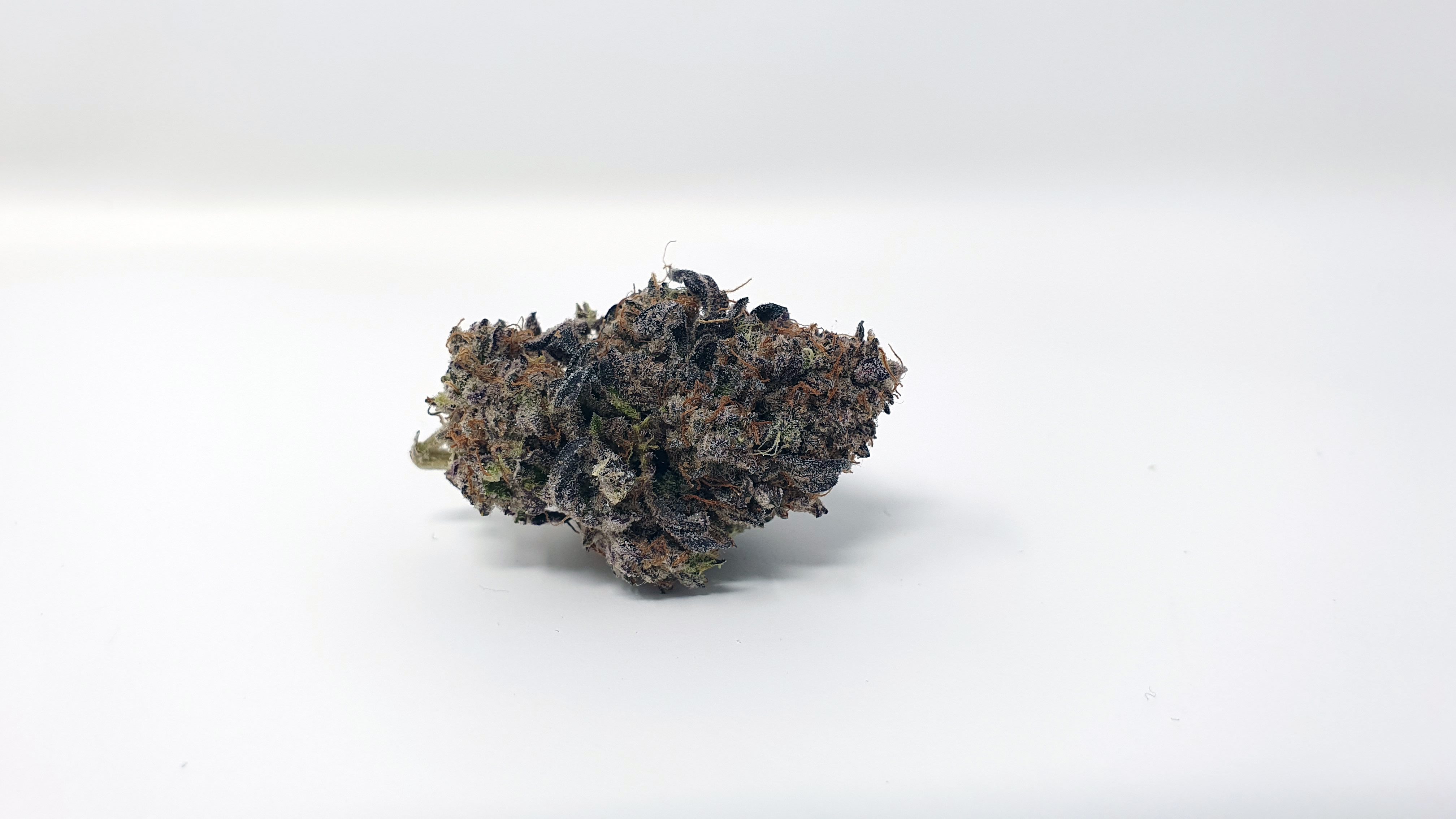 Archive image 6 for LA Kush Cake Cannabis Strain Review & Information