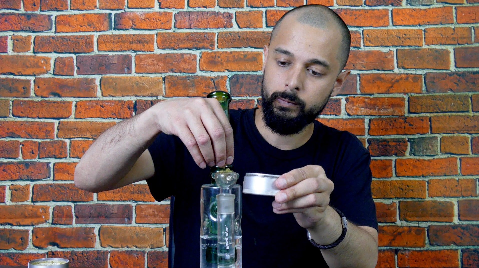 Archive image 5 for OG Reek'n Cannabis Strain Information & Review