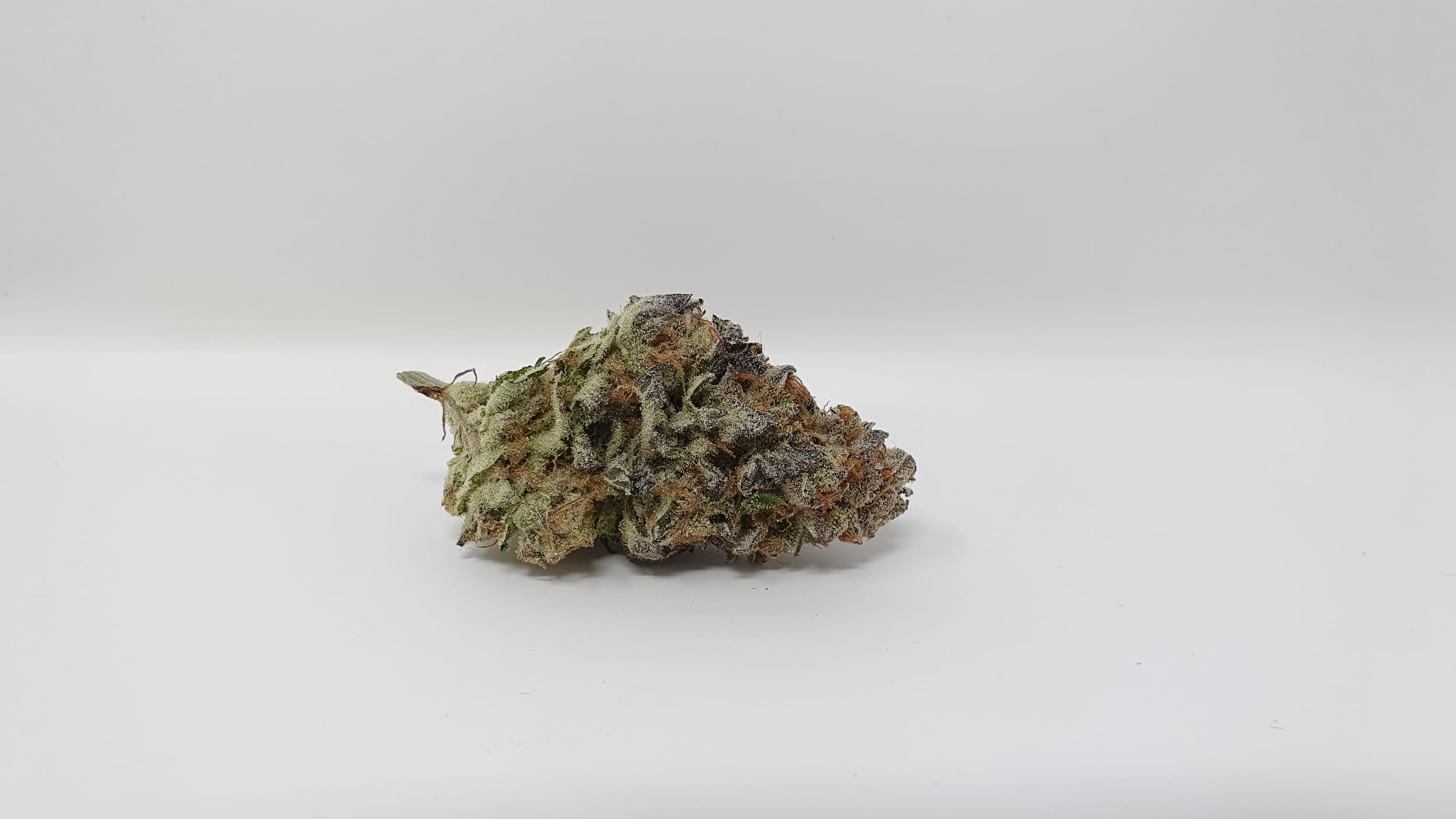 Archive image 9 for Strawpicanna Cannabis Strain Review & Information