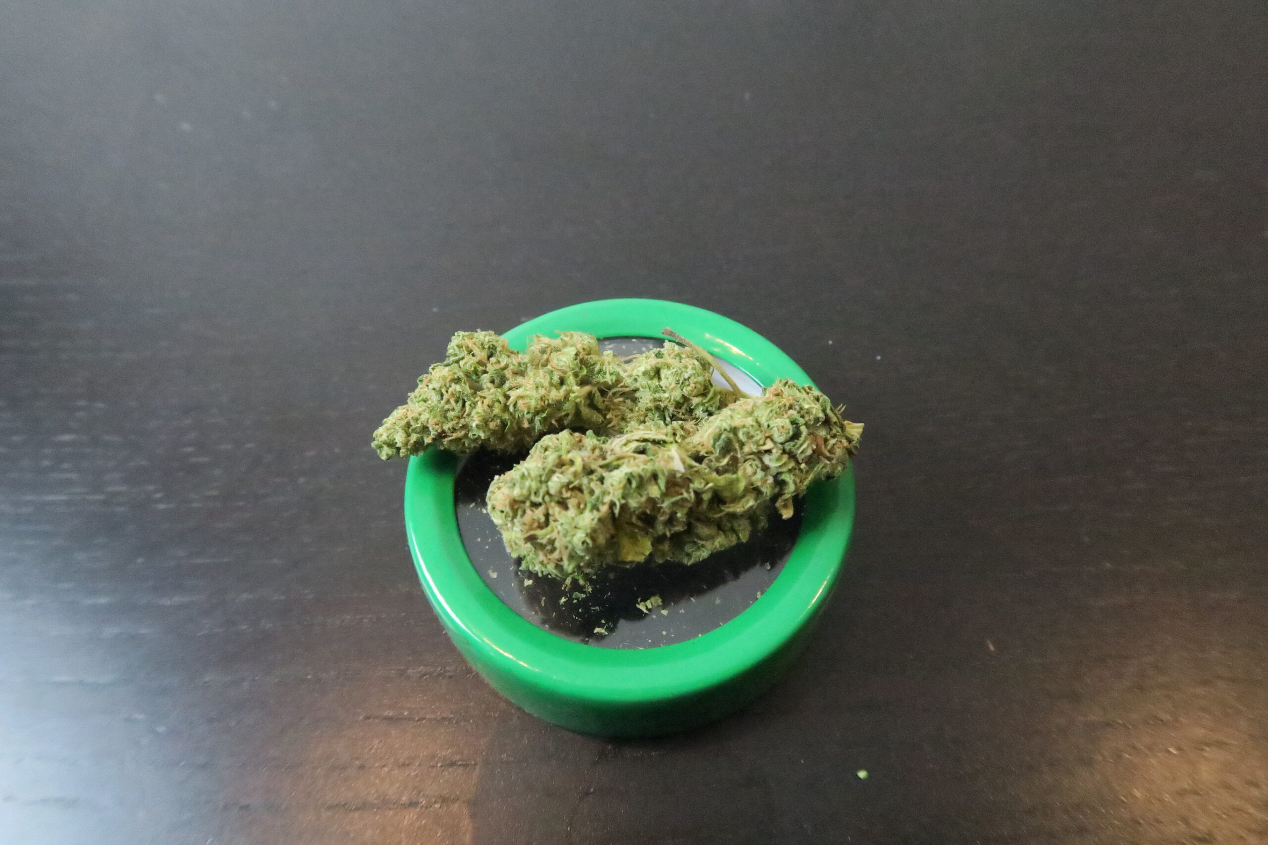 ISMOKE archive image 2 for B29 Cannabis Strain Review