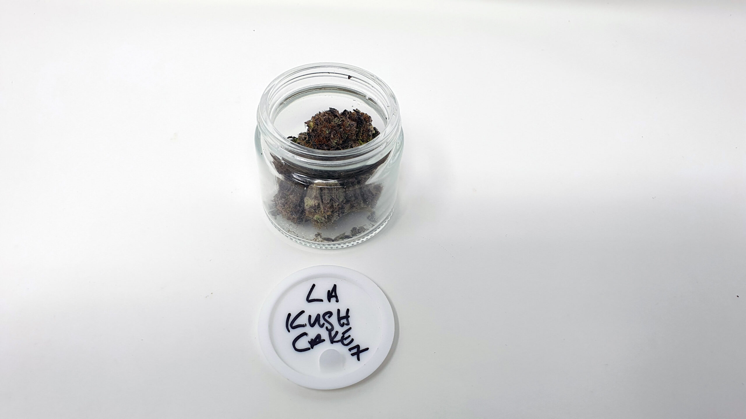 ISMOKE archive image 2 for LA Kush Cake Cannabis strain review