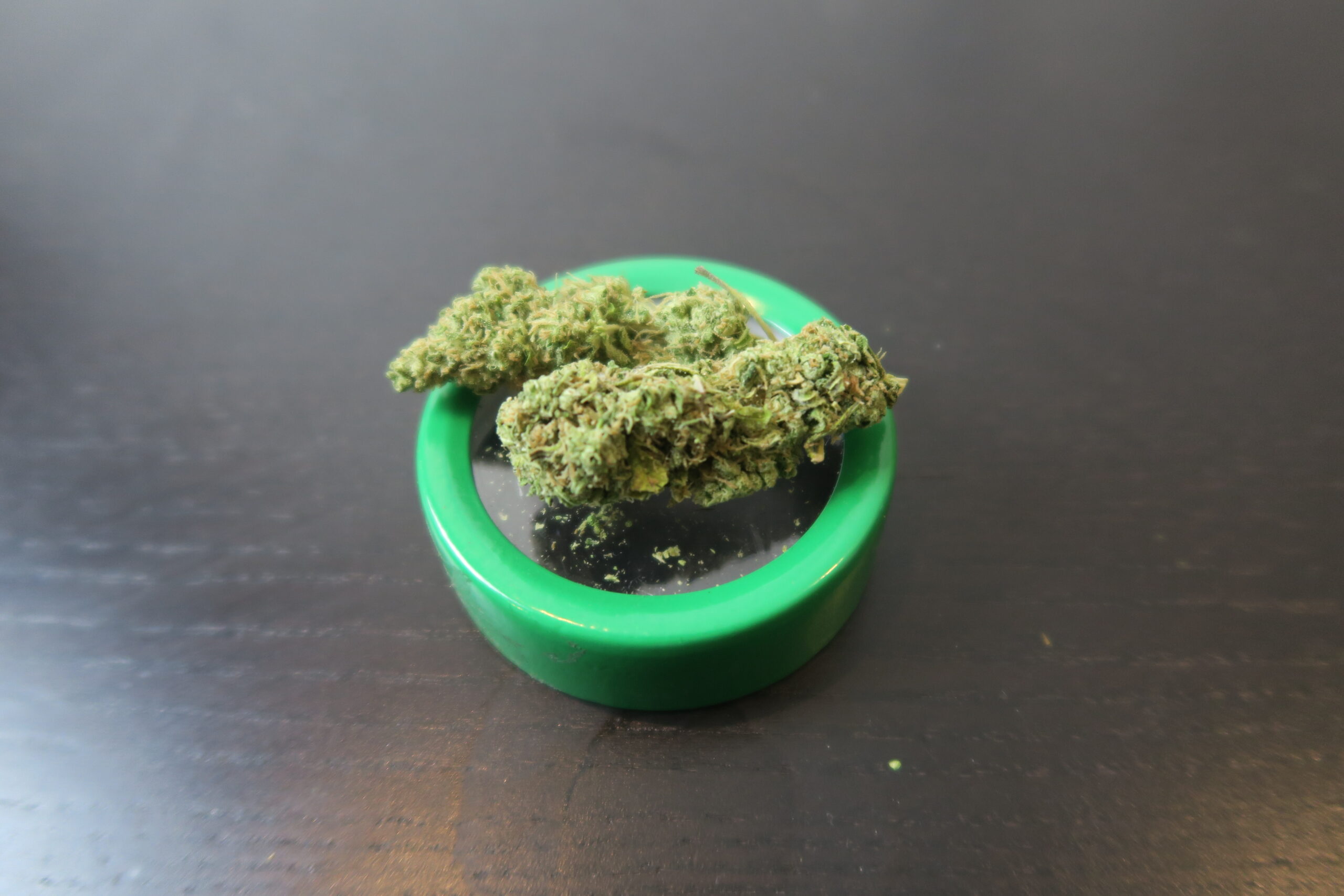 ISMOKE archive image 4 for B29 Cannabis Strain Review